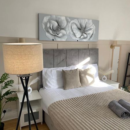 Modern Townhouse-Free Parking-Games Room-Fast W-Ifi Manchester Exteriör bild